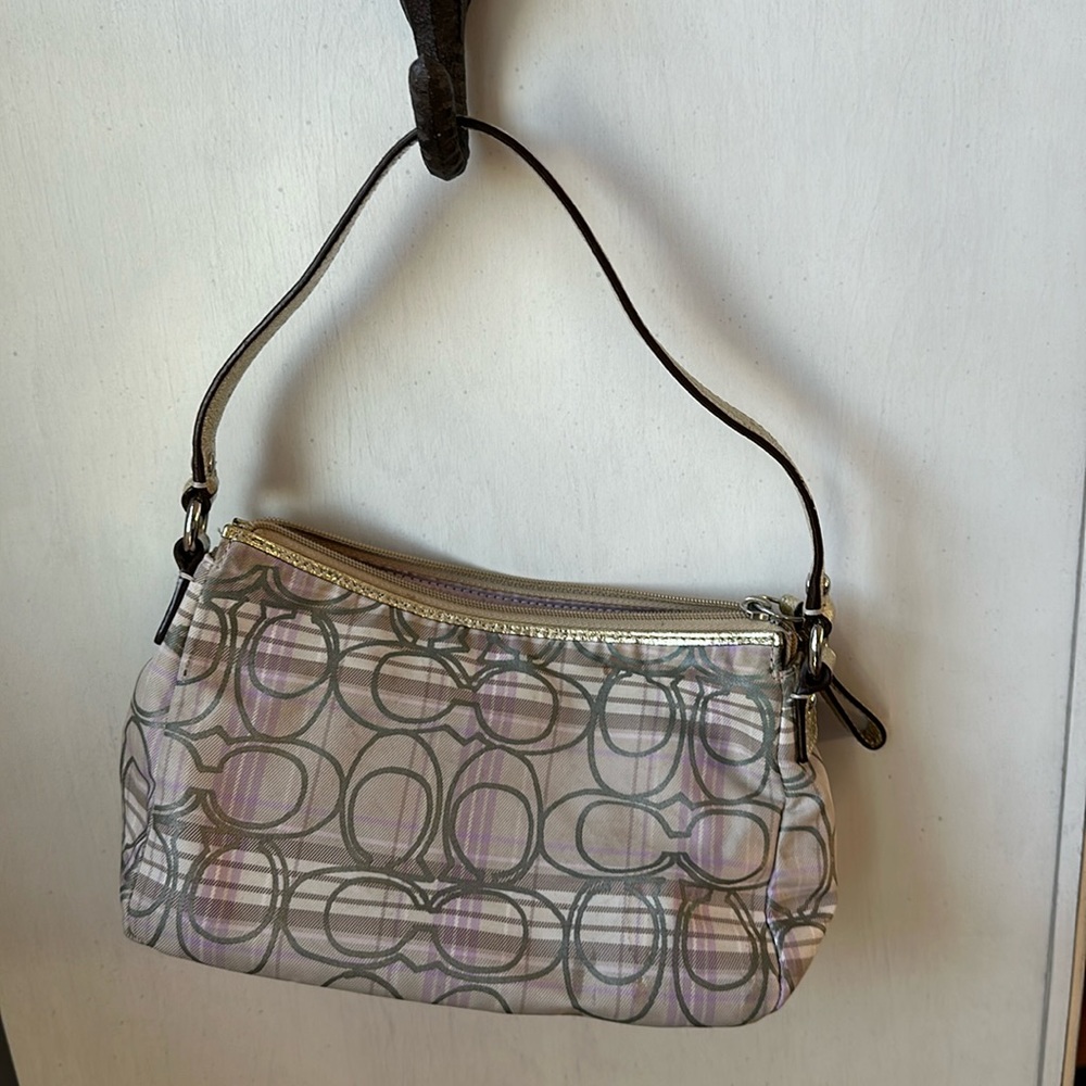 Small Coach handbag. Lavender & gold.